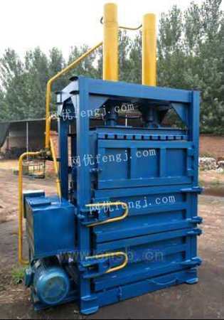小型廢紙打包機(jī)操作簡單靈活 液壓取樣器助力高效環(huán)保